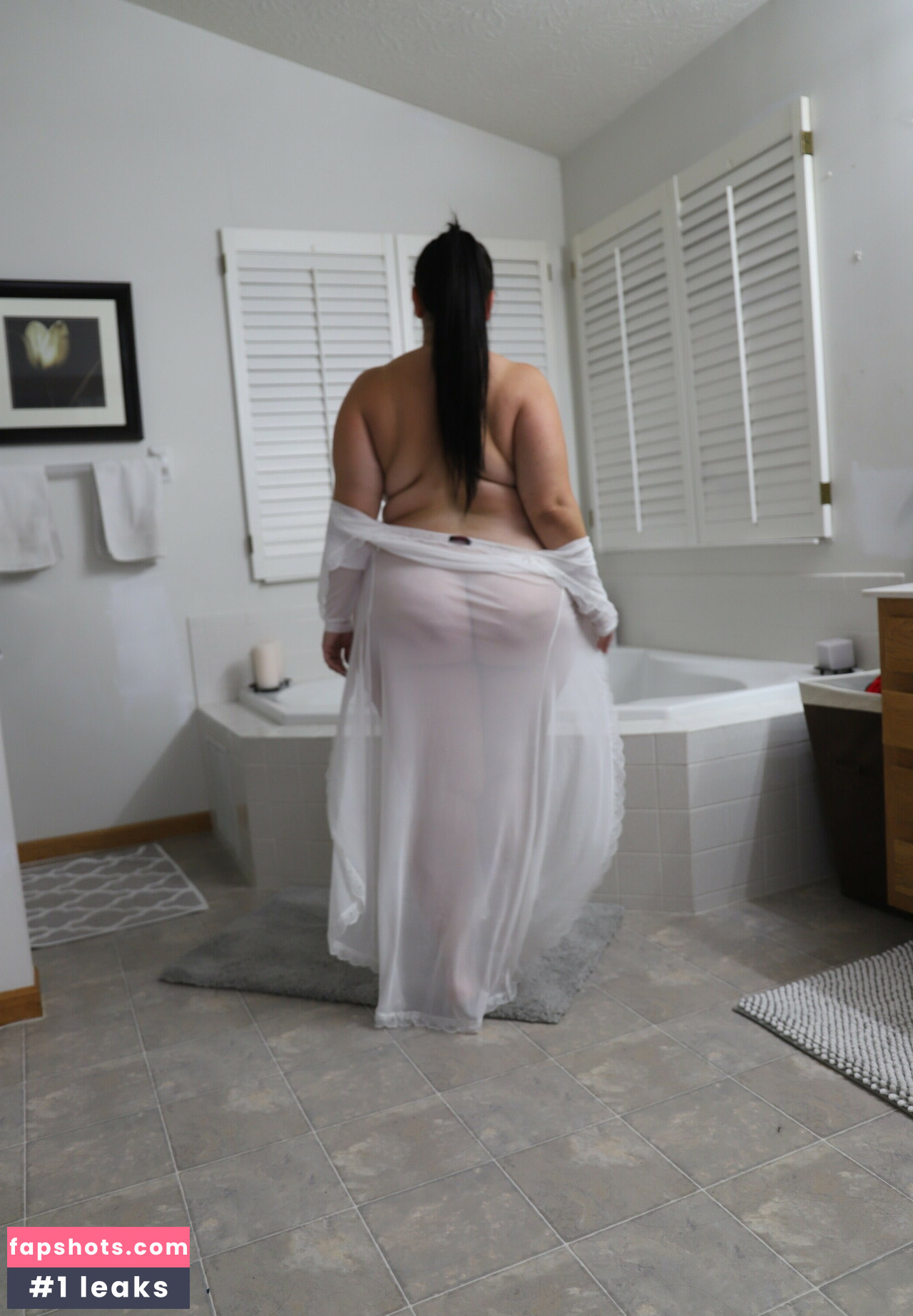 Amber Nova gallery photo #78