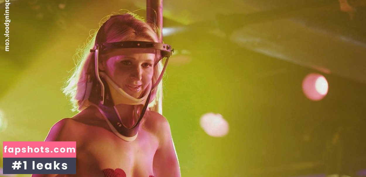 Amber Paul nude babe gallery