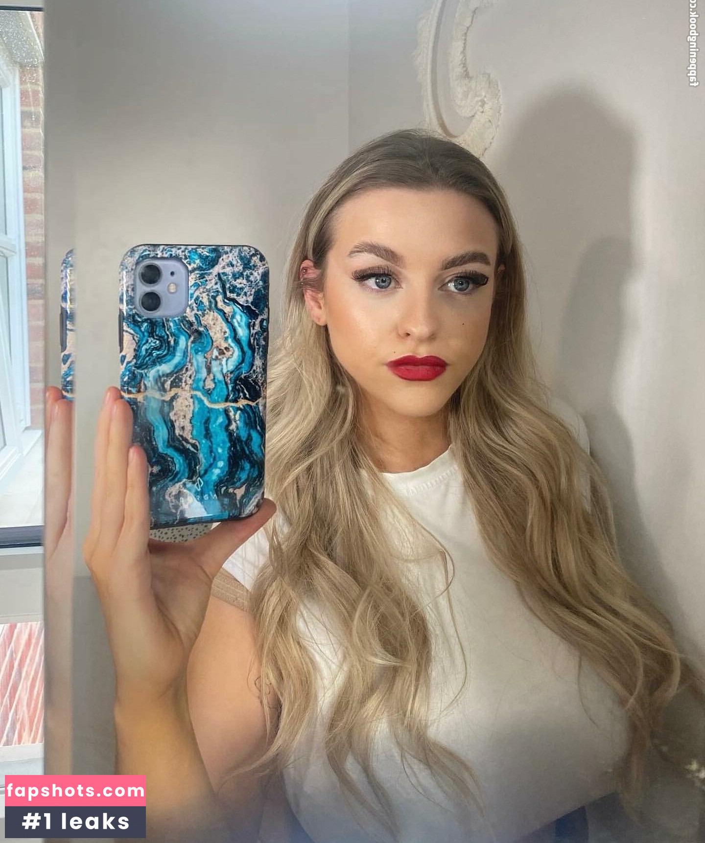 Amber R Brightman gallery photo #36