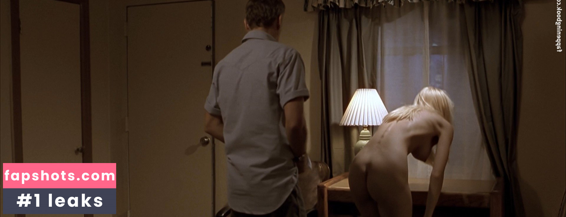 Amber Rules gallery photo #2