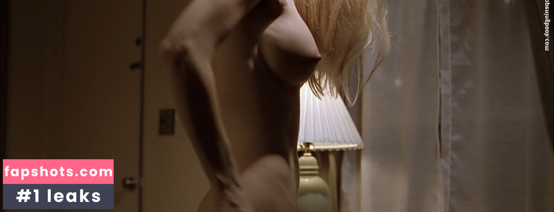 Amber Rules gallery photo #7