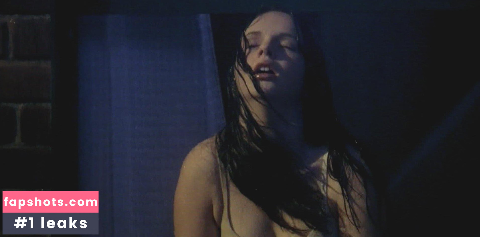 Amber Tamblyn gallery photo #4