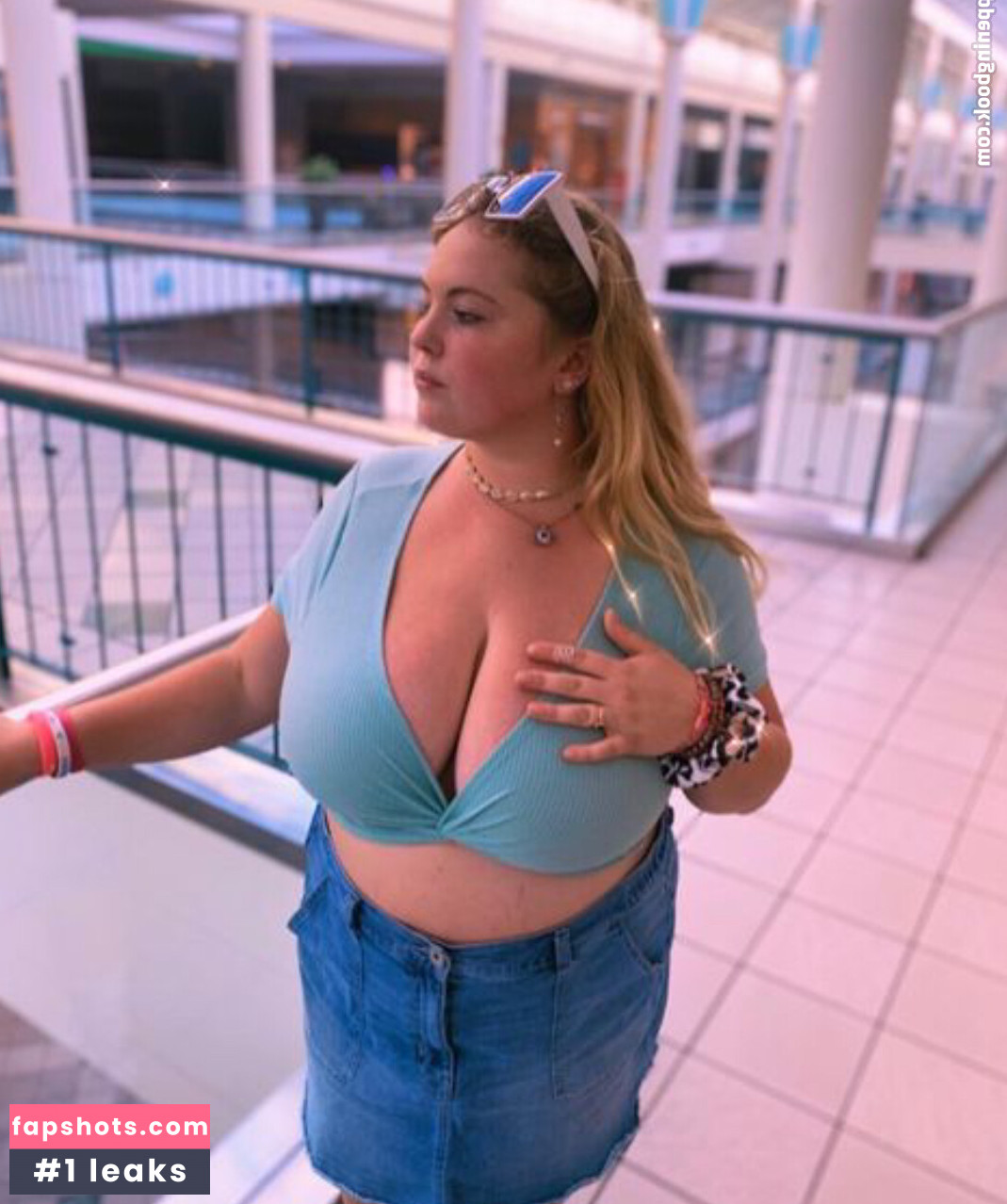 Amberly gallery photo #15