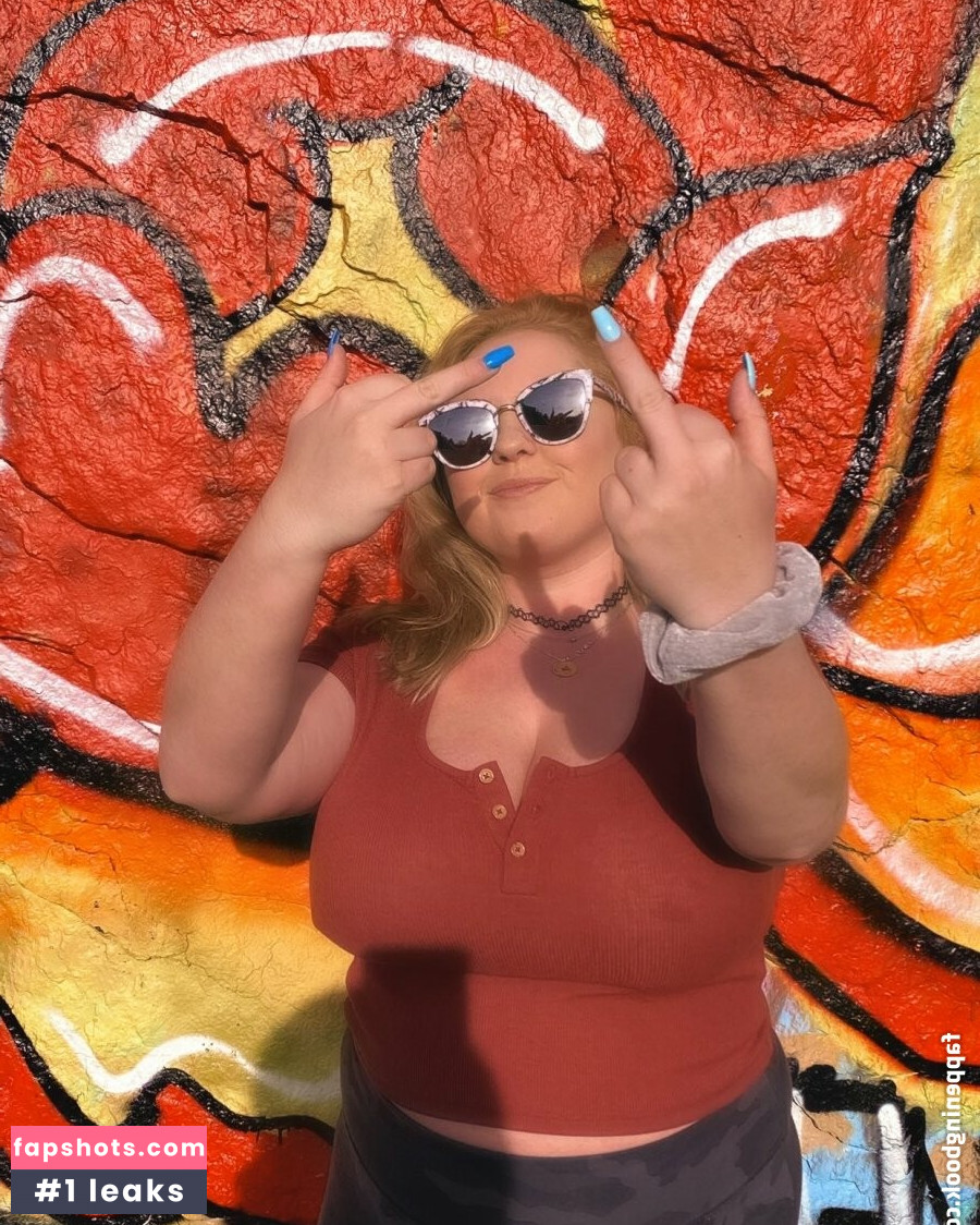 Amberly gallery photo #17