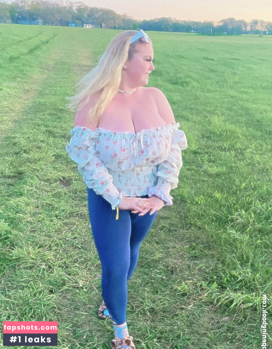 Amberly gallery photo #49