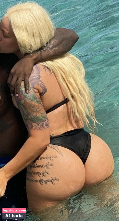 Amberrrnicole Nude Leaks OnlyFans Photos #11 - LeakJerk