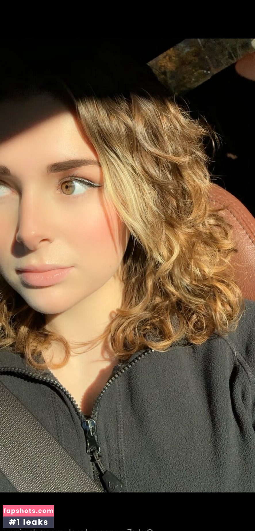 ambersexclusives gallery photo #24