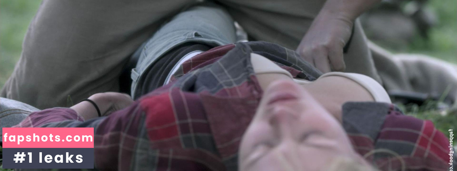 Ambyr Childers gallery photo #22