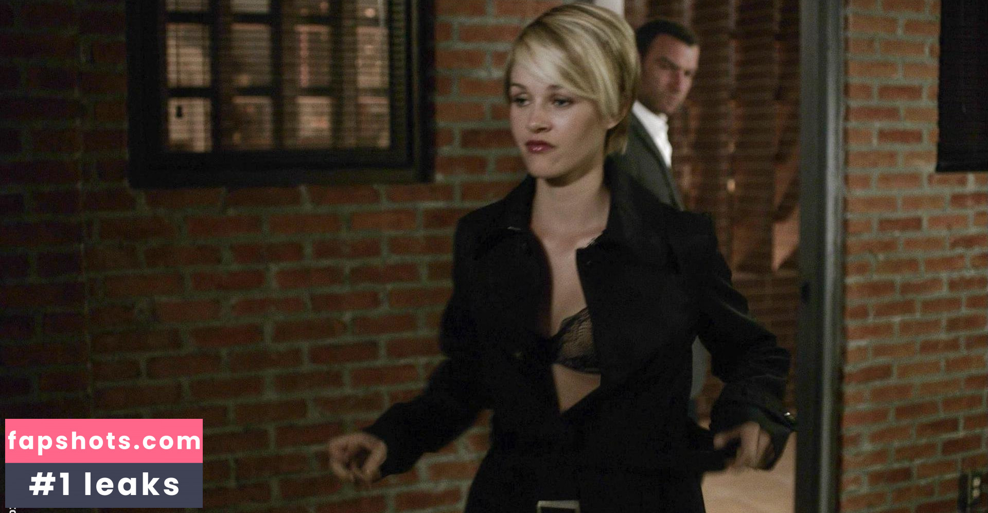 Ambyr Childers gallery photo #23