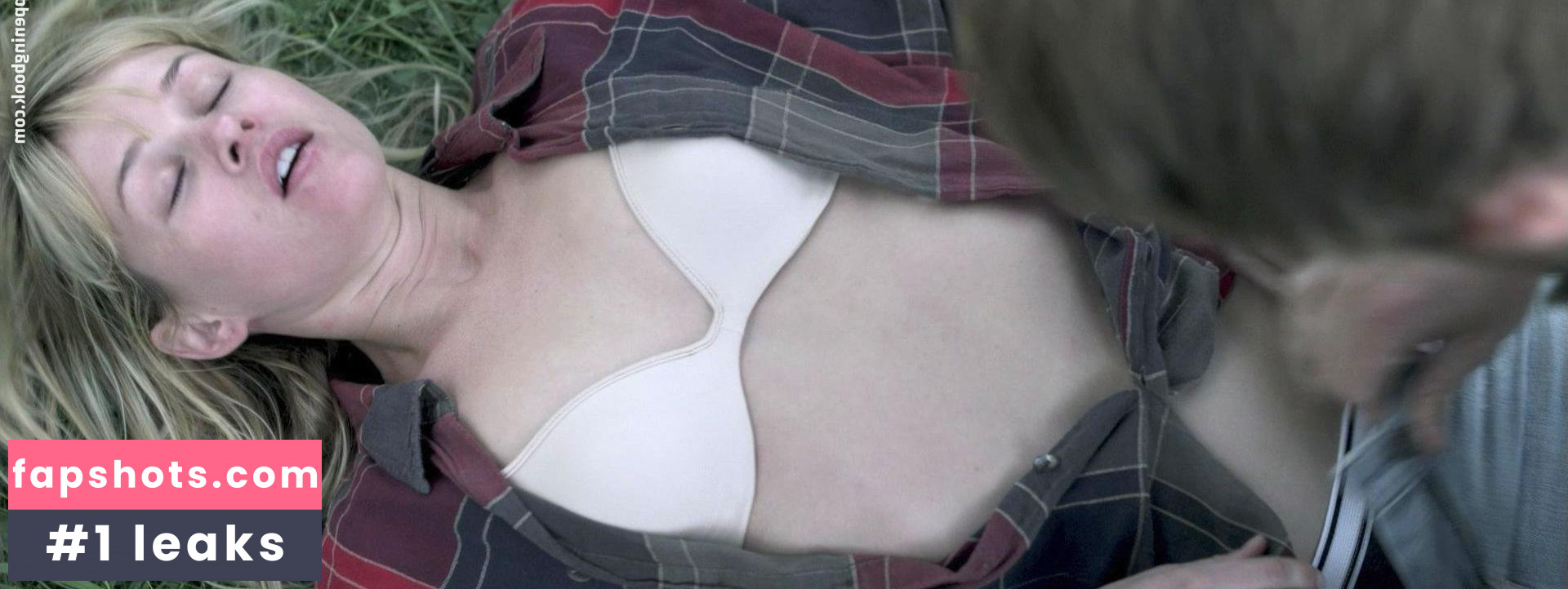 Ambyr Childers gallery photo #37