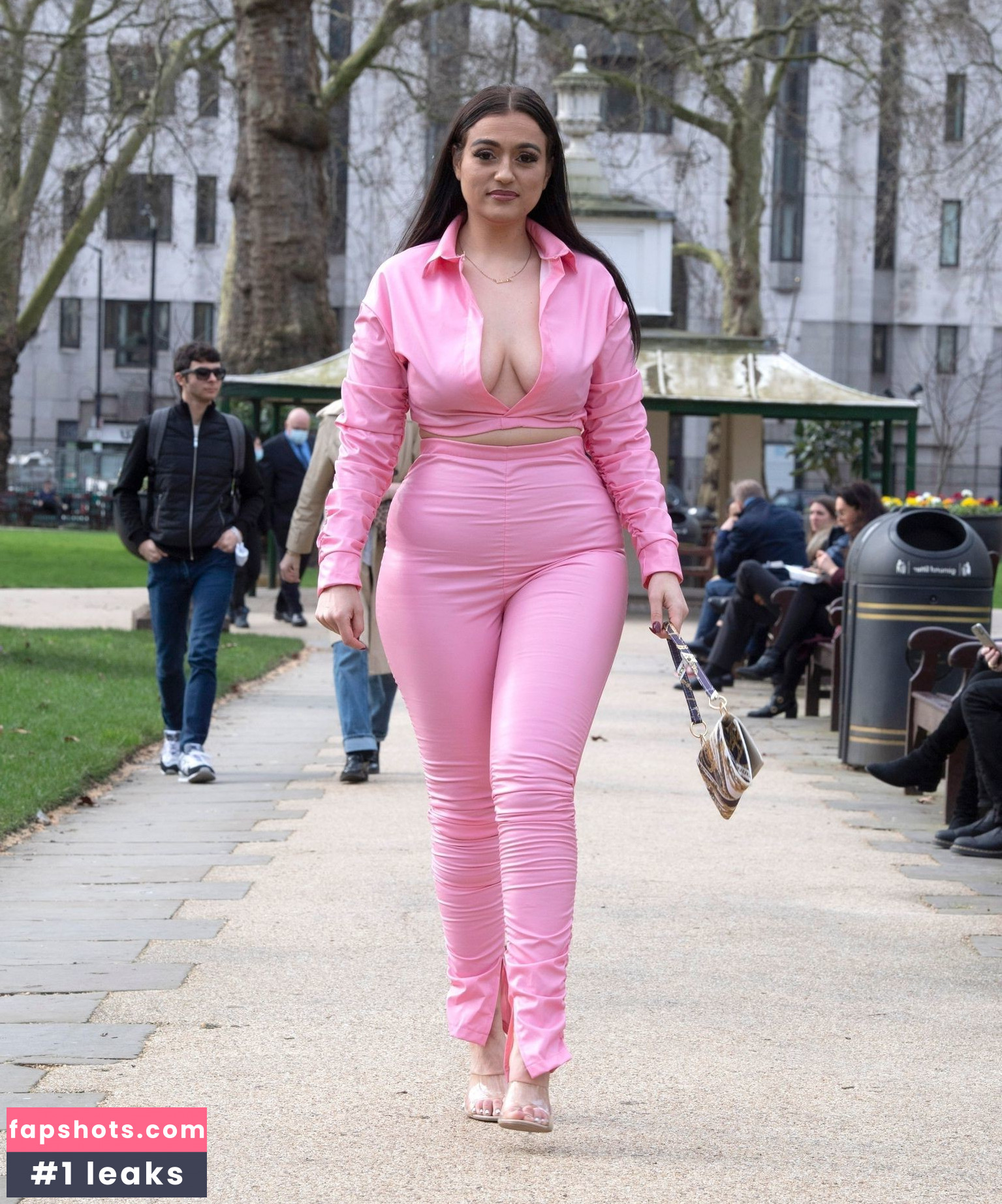 Amel Rachedi Nude Leaks OnlyFans Photos #9 - LeakJerk