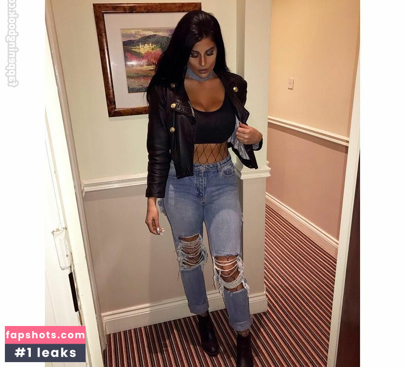 Amelia Dee Priday nude babe gallery