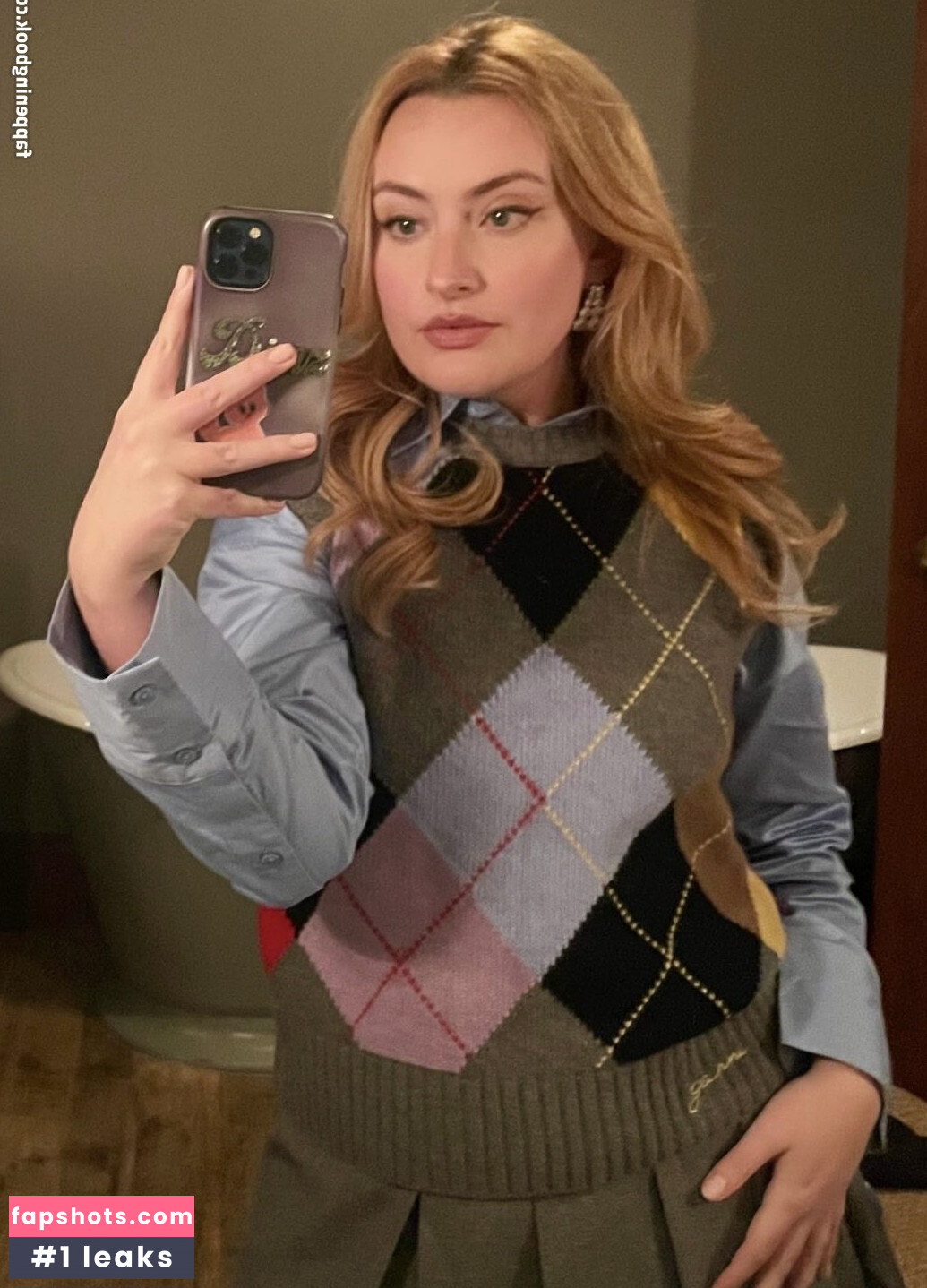 Amelia Dimoldenberg gallery photo #108