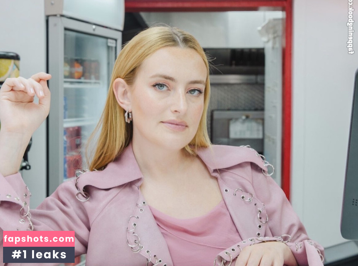 Amelia Dimoldenberg gallery photo #136