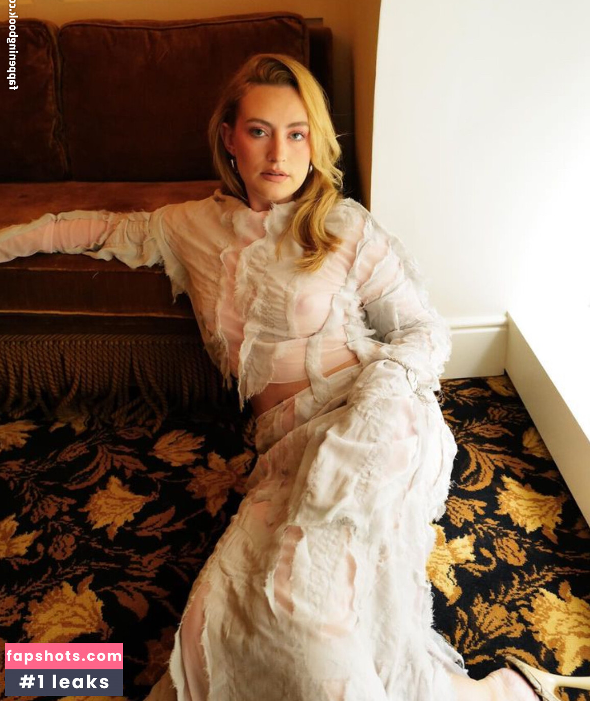 Amelia Dimoldenberg gallery photo #164