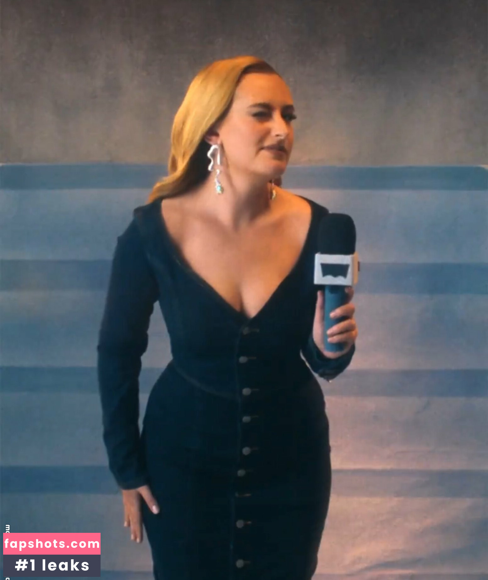 Amelia Dimoldenberg gallery photo #179