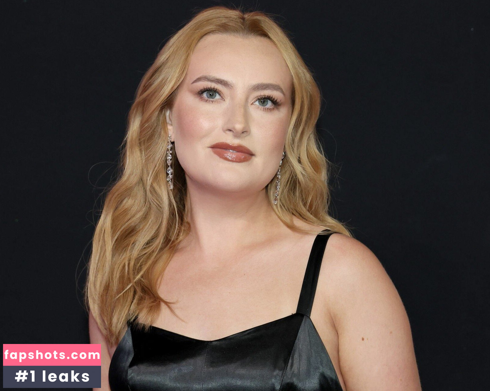 Amelia Dimoldenberg gallery photo #194