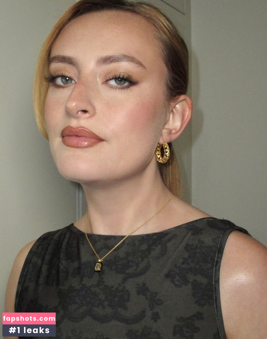 Amelia Dimoldenberg gallery photo #226