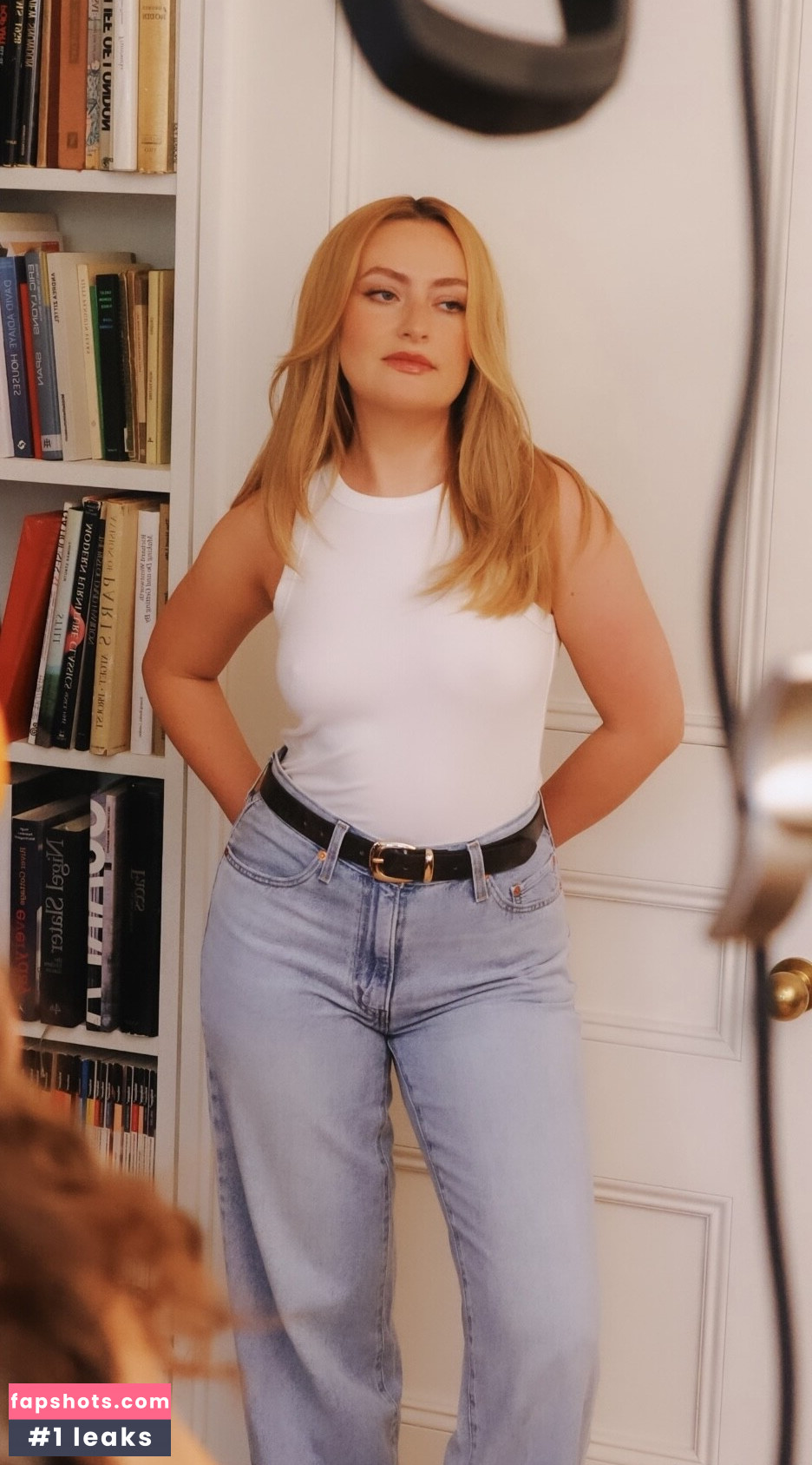 Amelia Dimoldenberg gallery photo #96