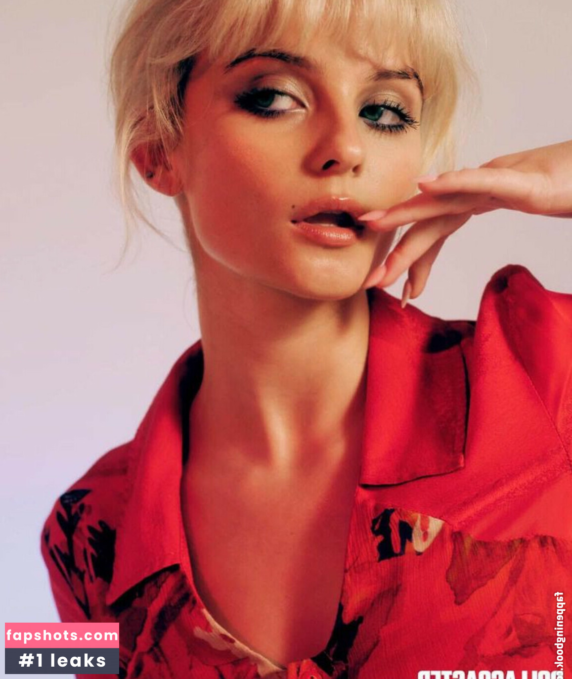 Amelia Eve Gibson gallery photo #34