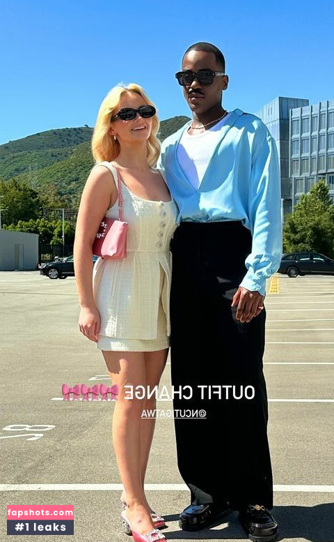 Amelia Eve Gibson gallery photo #42