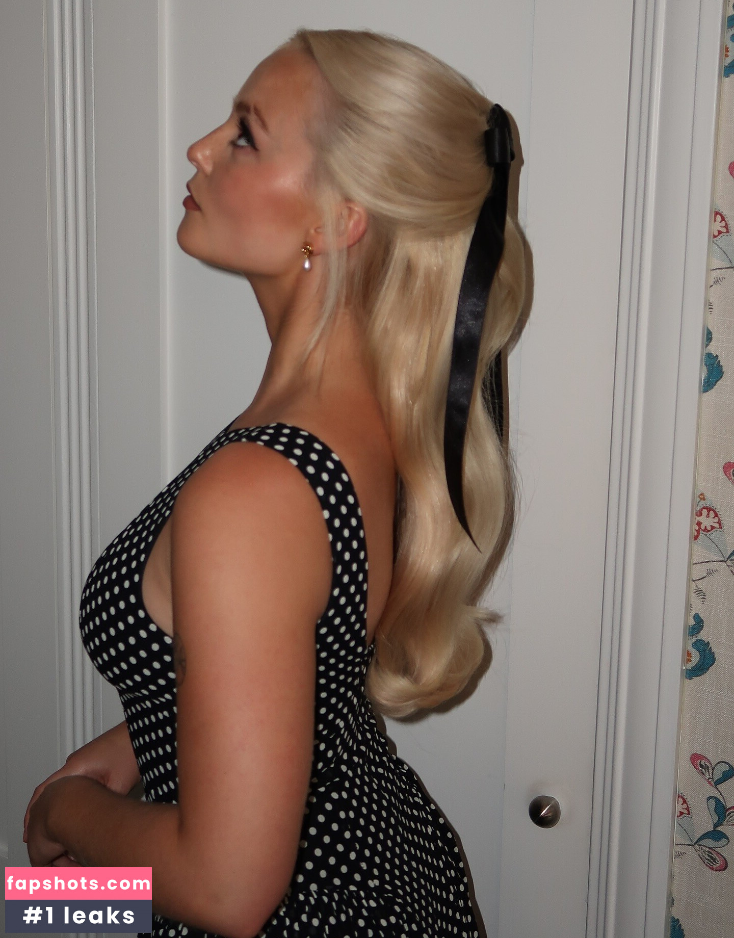 Amelia Eve Gibson gallery photo #6