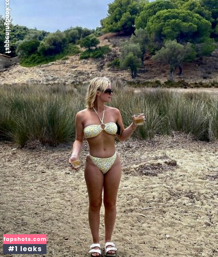 Amelia Eve Gibson gallery photo #66