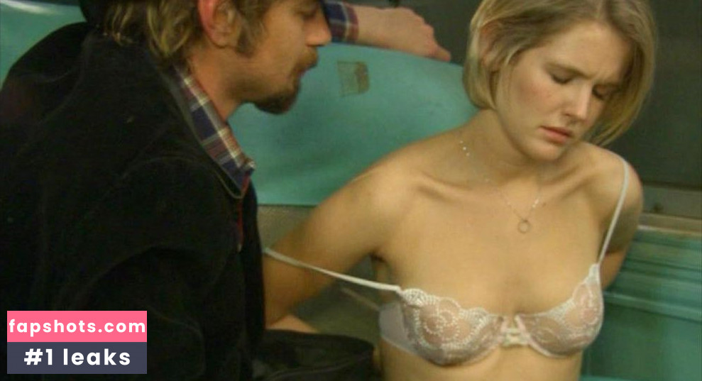 Amelia Jackson-Gray gallery photo #7