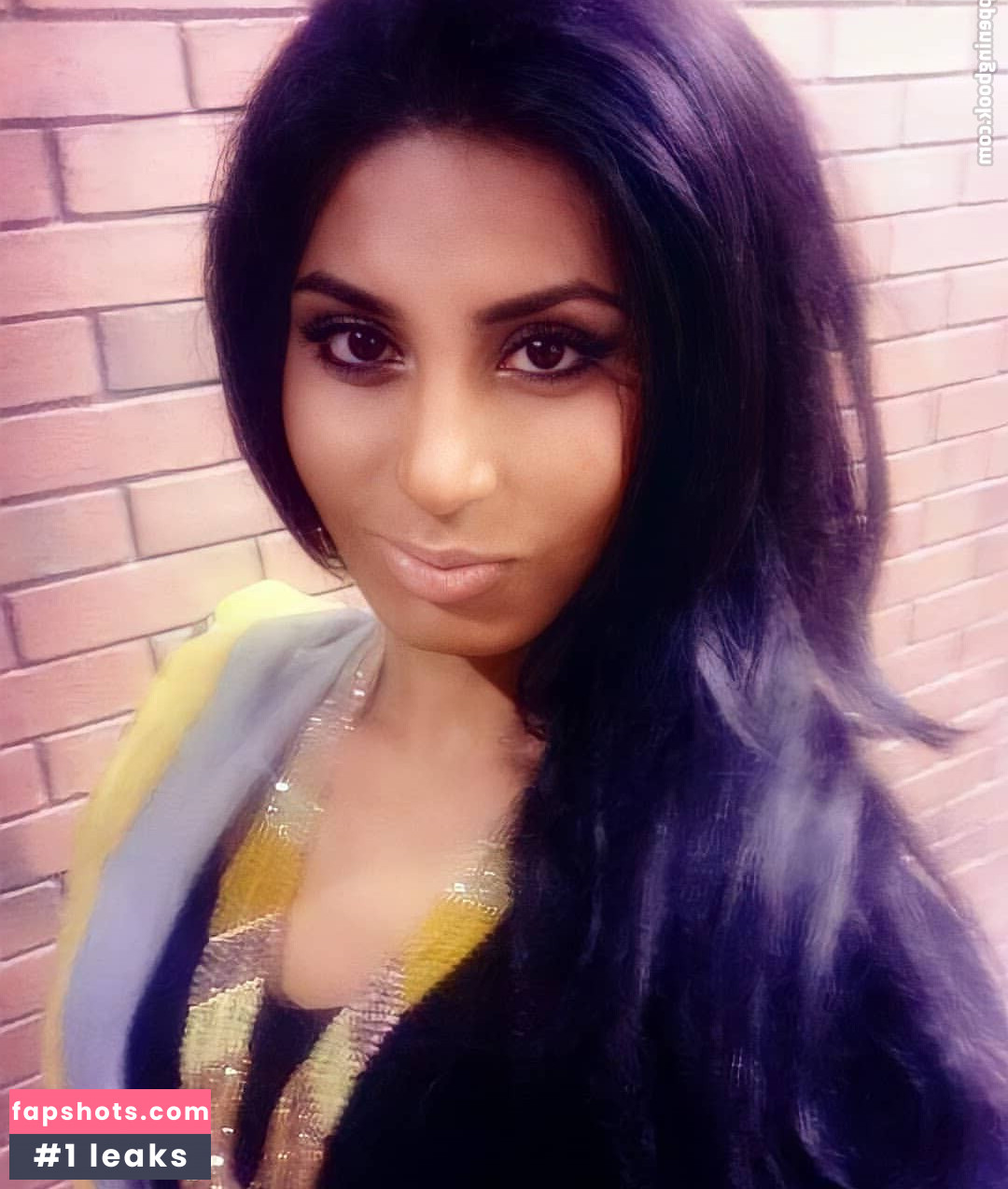 Amelia Maltepe gallery photo #31