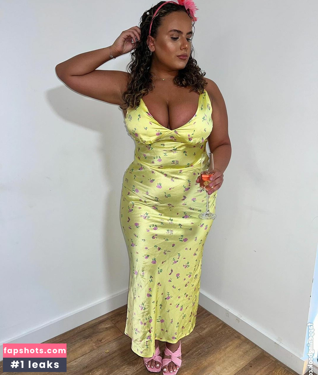 Amelia Rose-Martin gallery photo #3