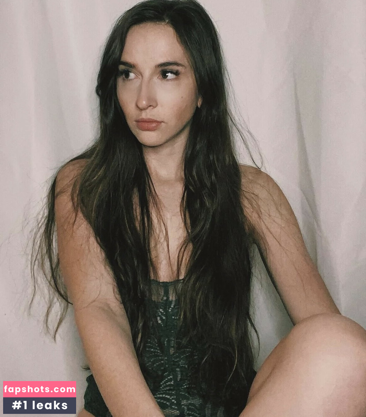 Amelia Samson gallery photo #9