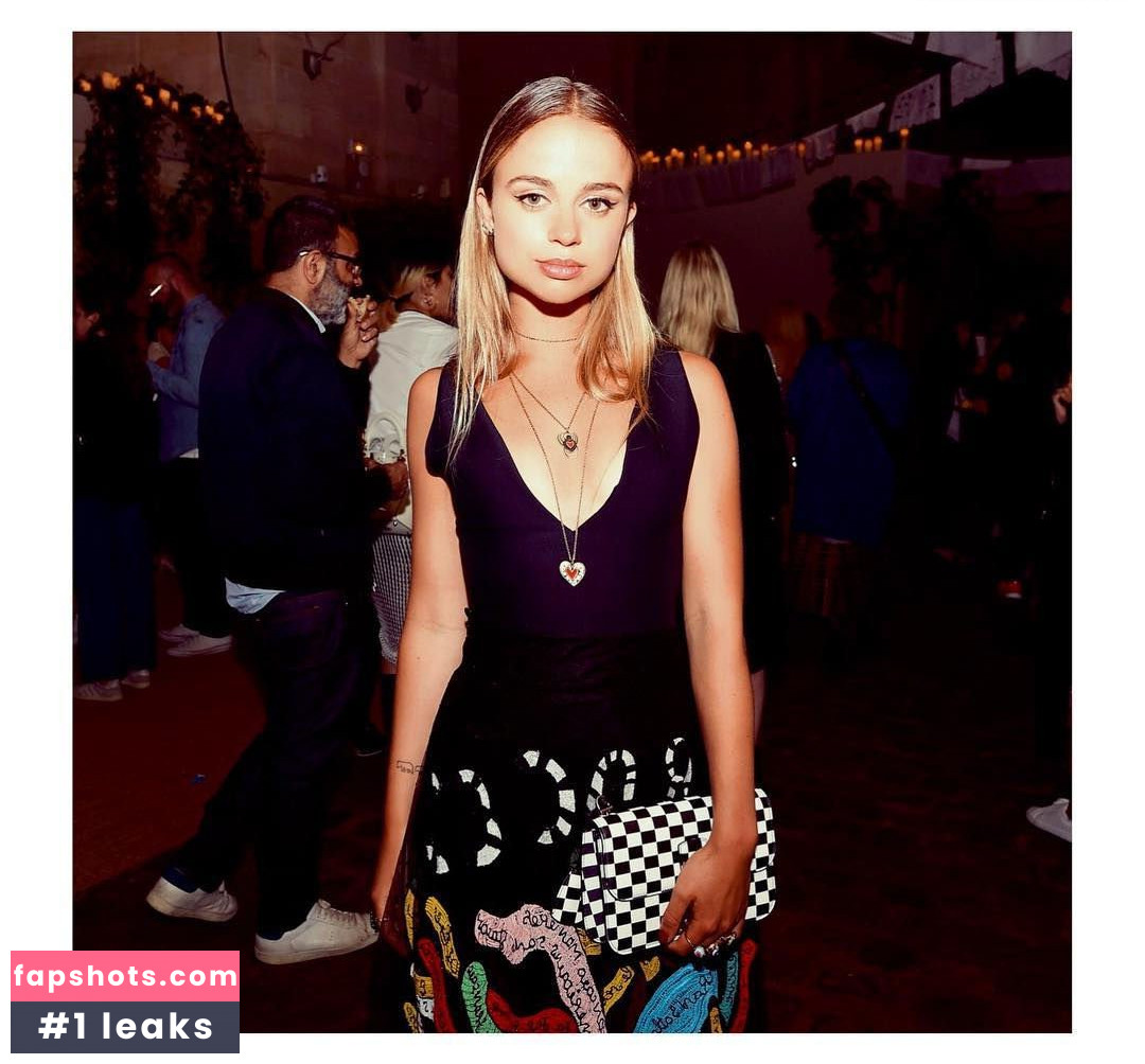 Amelia Windsor Nude Leaks OnlyFans Photos #102 - LeakJerk