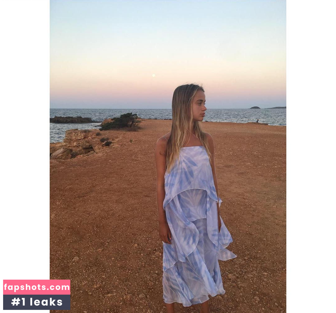 Amelia Windsor Nude Leaks OnlyFans Photos #104 - LeakJerk