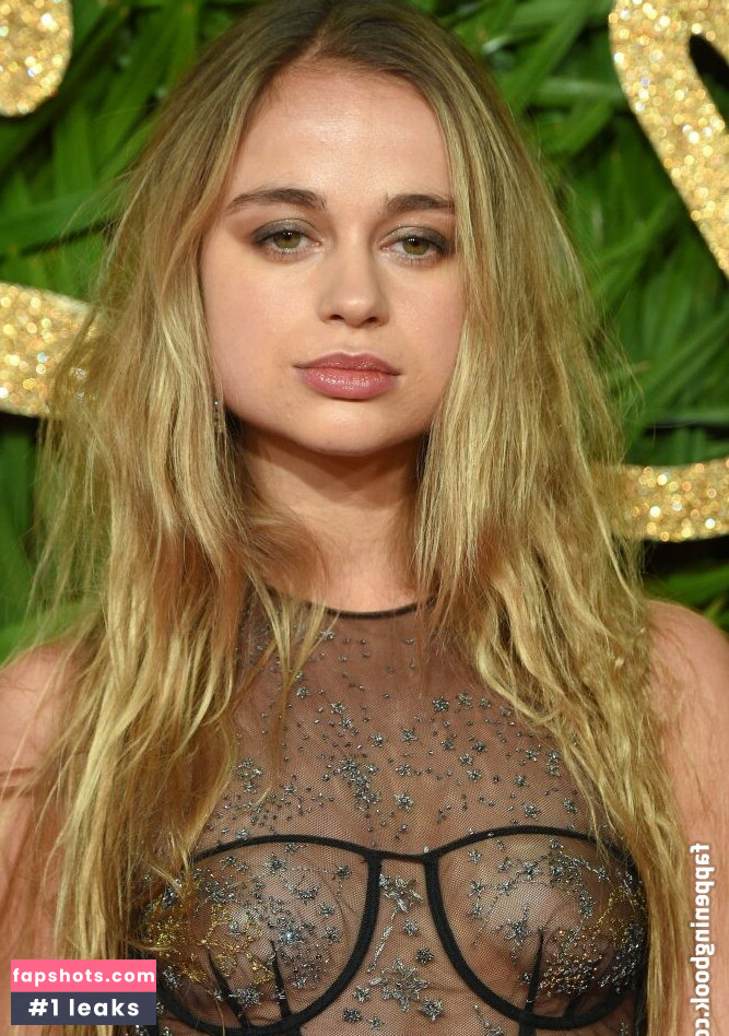 Amelia Windsor Nude Leaks OnlyFans Photos #17 - LeakJerk