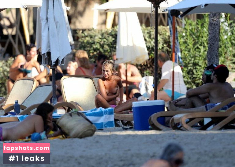 Amelia Windsor Nude Leaks OnlyFans Photos #26 - LeakJerk