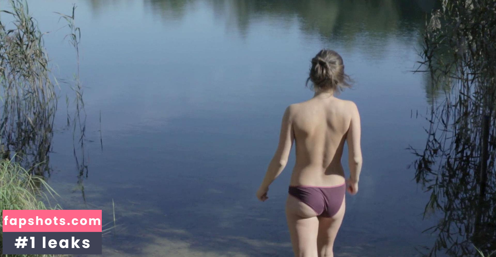 Amelie Kiefer gallery photo #18