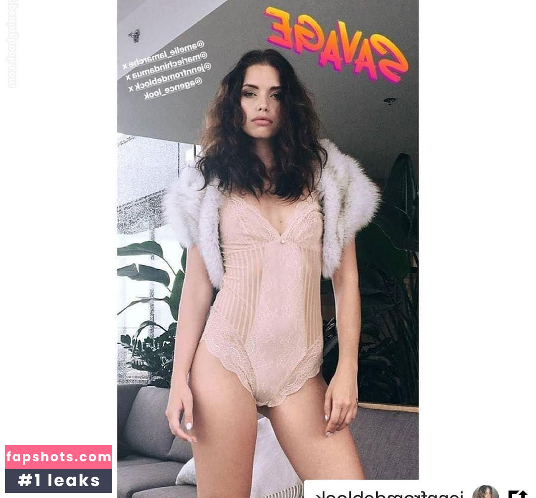 Amelie Lamarche gallery photo #37