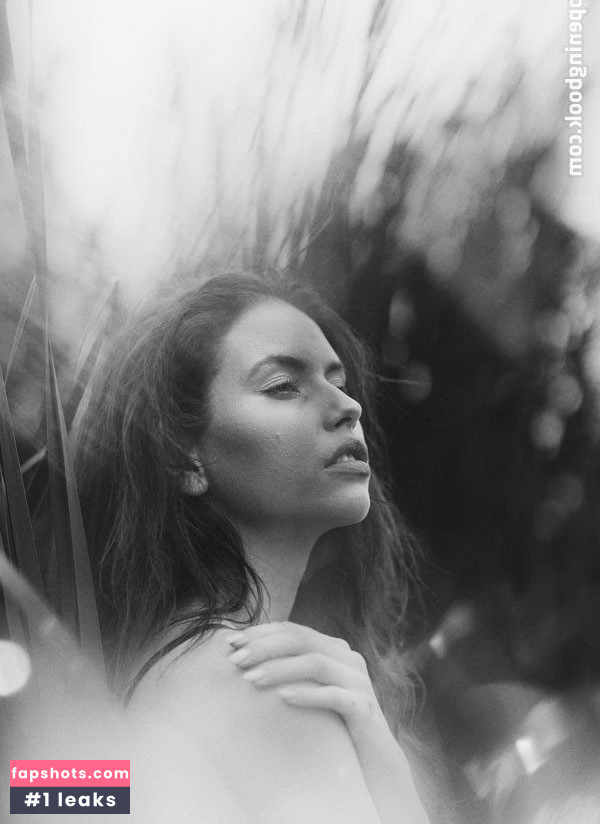 Amelie Lamarche gallery photo #6