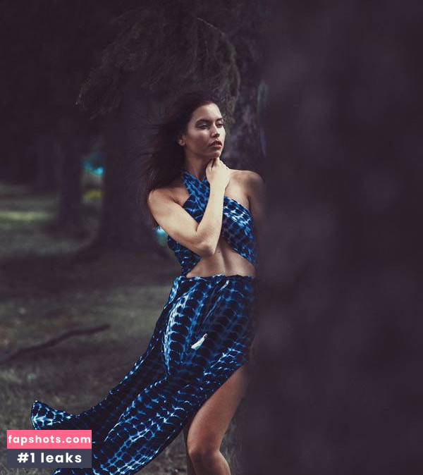 Amelie Lamarche gallery photo #8