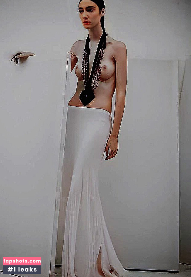 Amelie Lens gallery photo #11