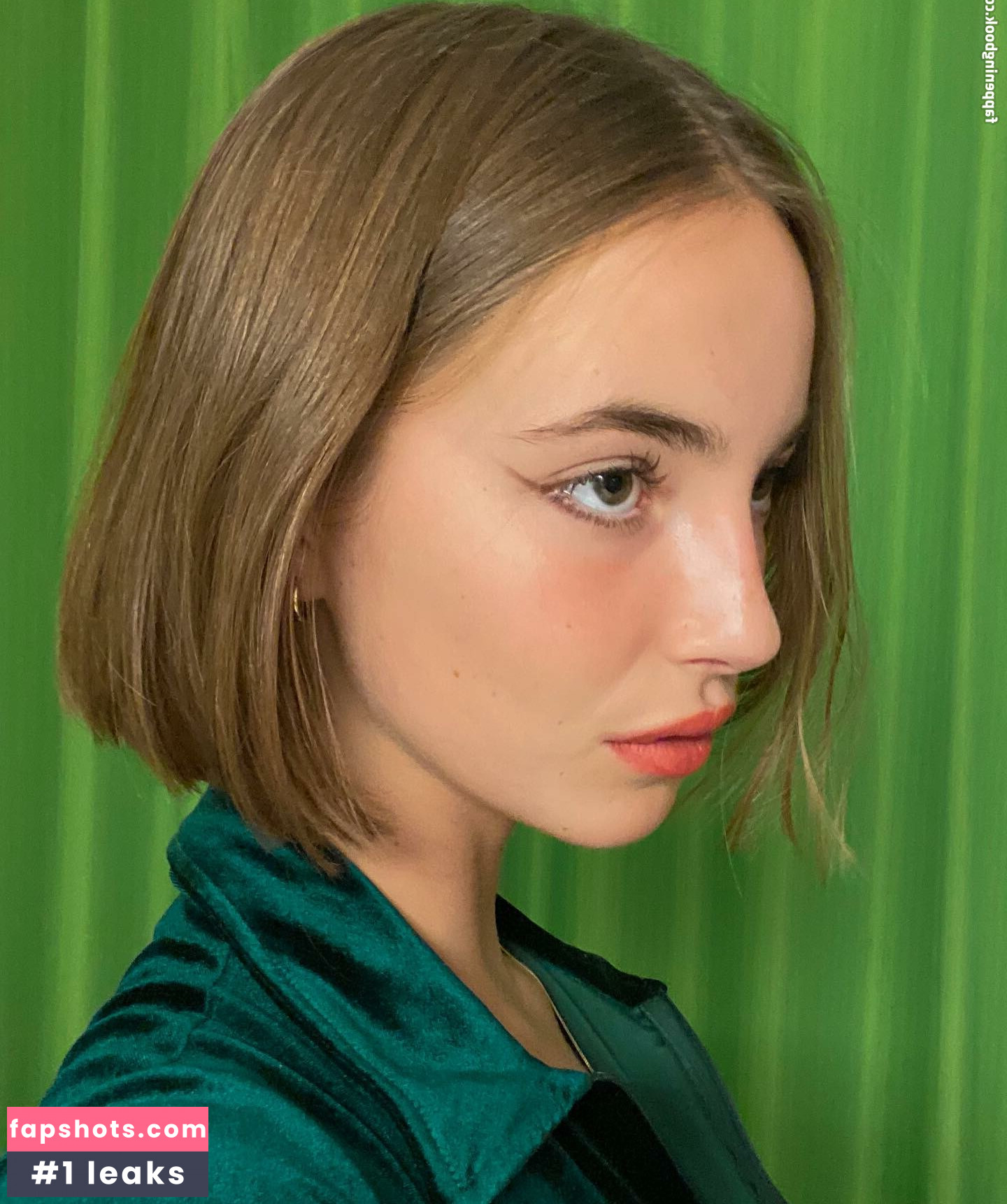 Amelie Manzoli gallery photo #139