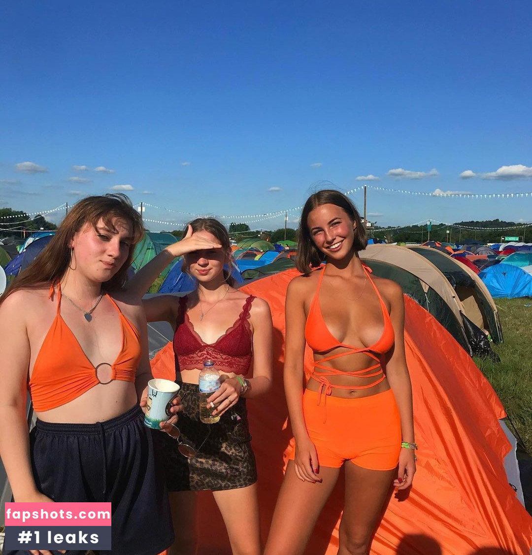 Amelie Manzoli gallery photo #182