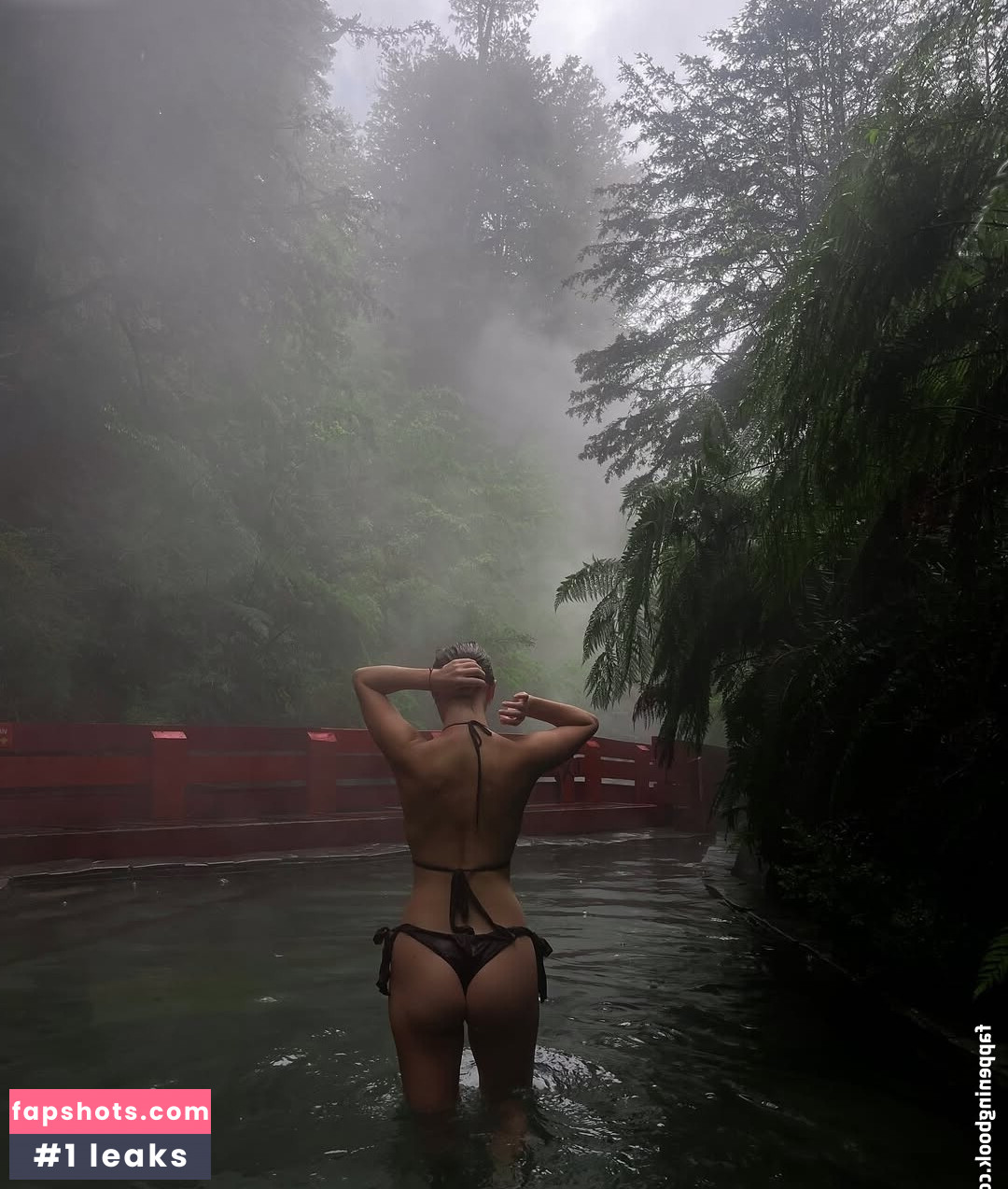 Amelie Manzoli gallery photo #21