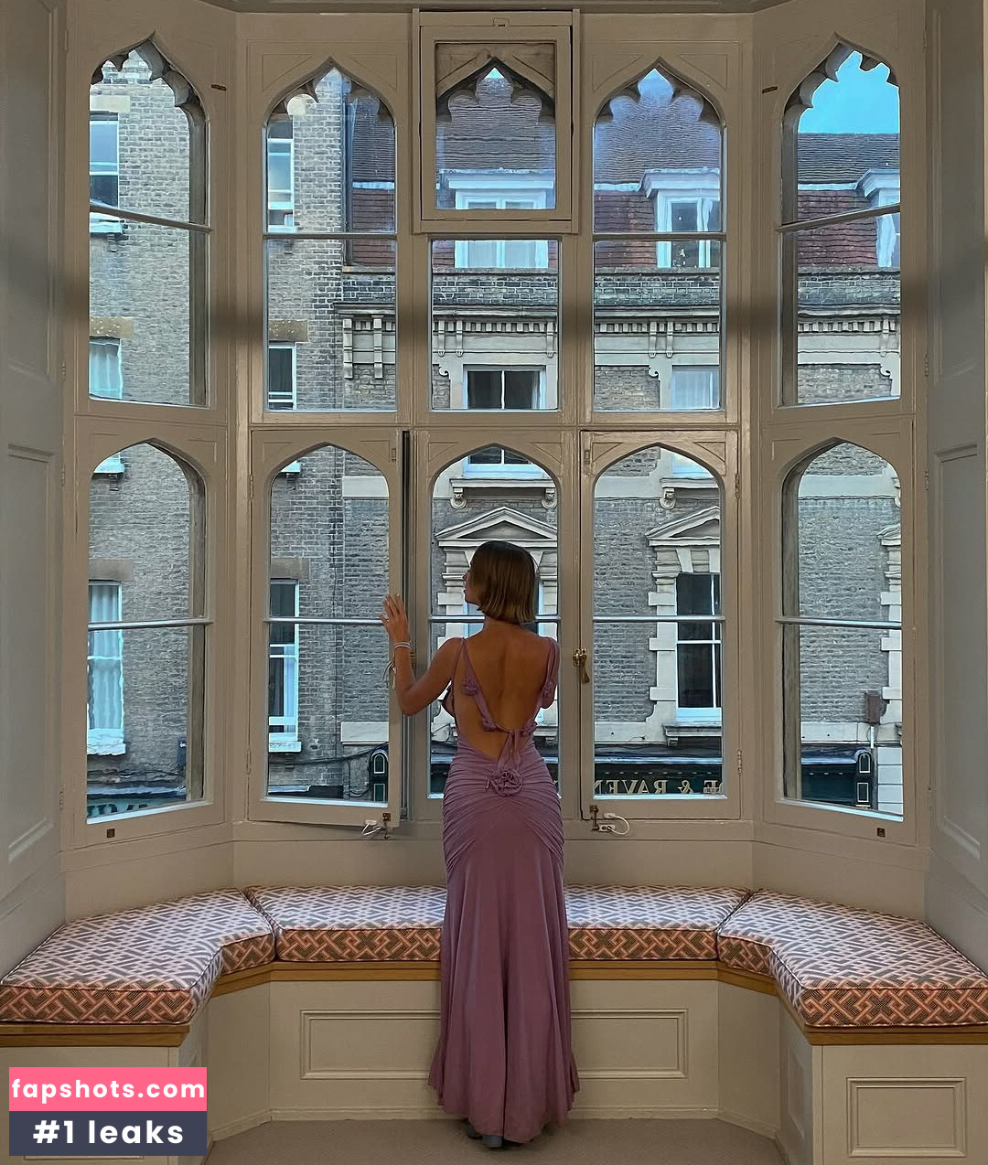 Amelie Manzoli gallery photo #8