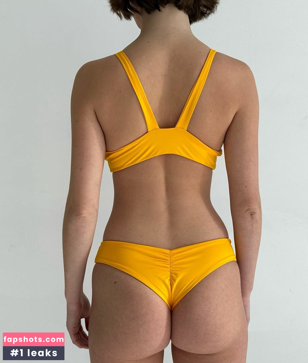 Amelie Manzoli gallery photo #89