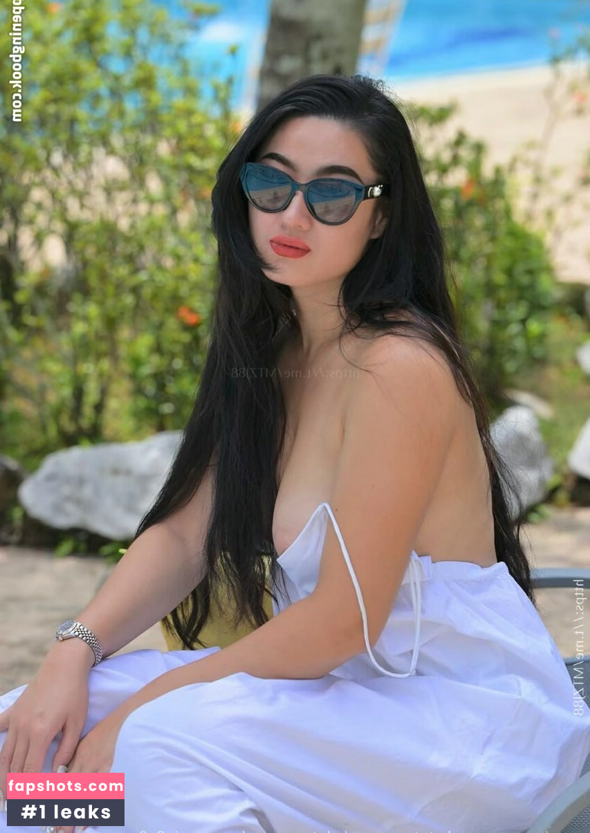 Amelie Qin gallery photo #28