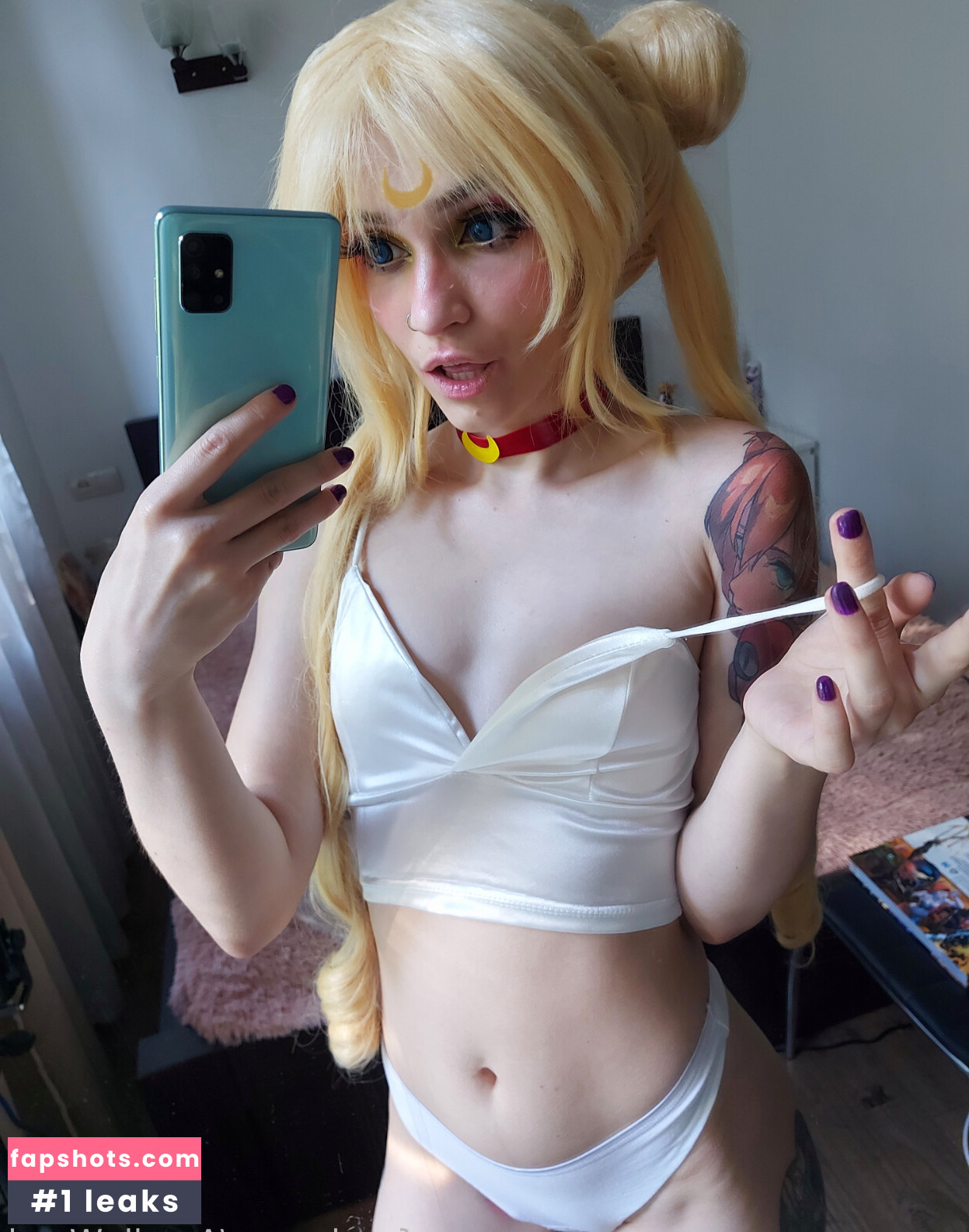 Amelie Weed gallery photo #23