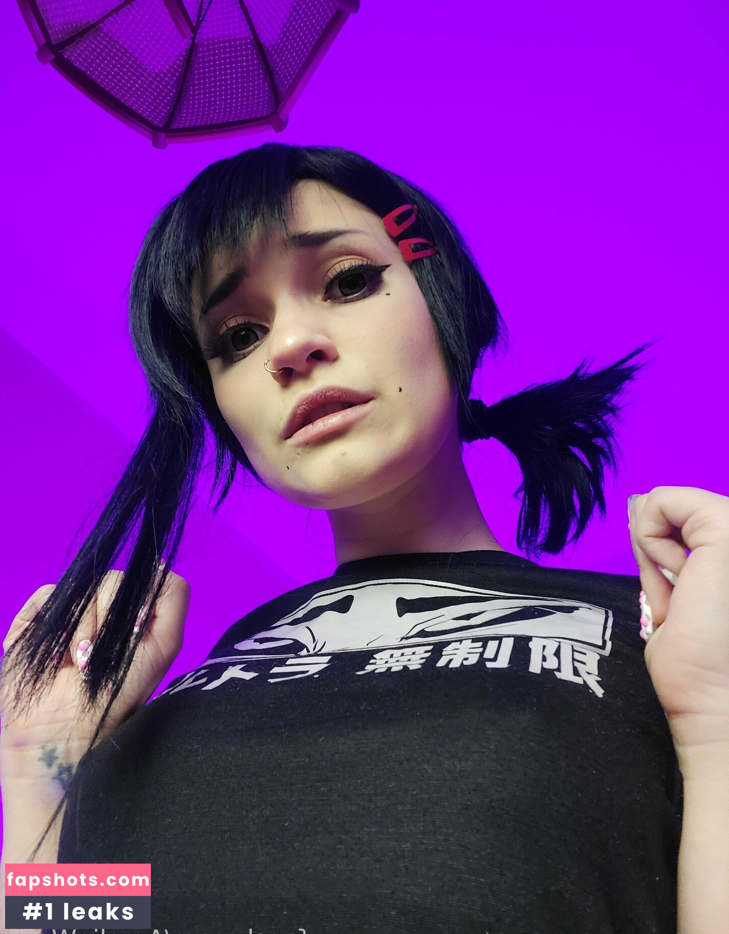 Amelie Weed gallery photo #31