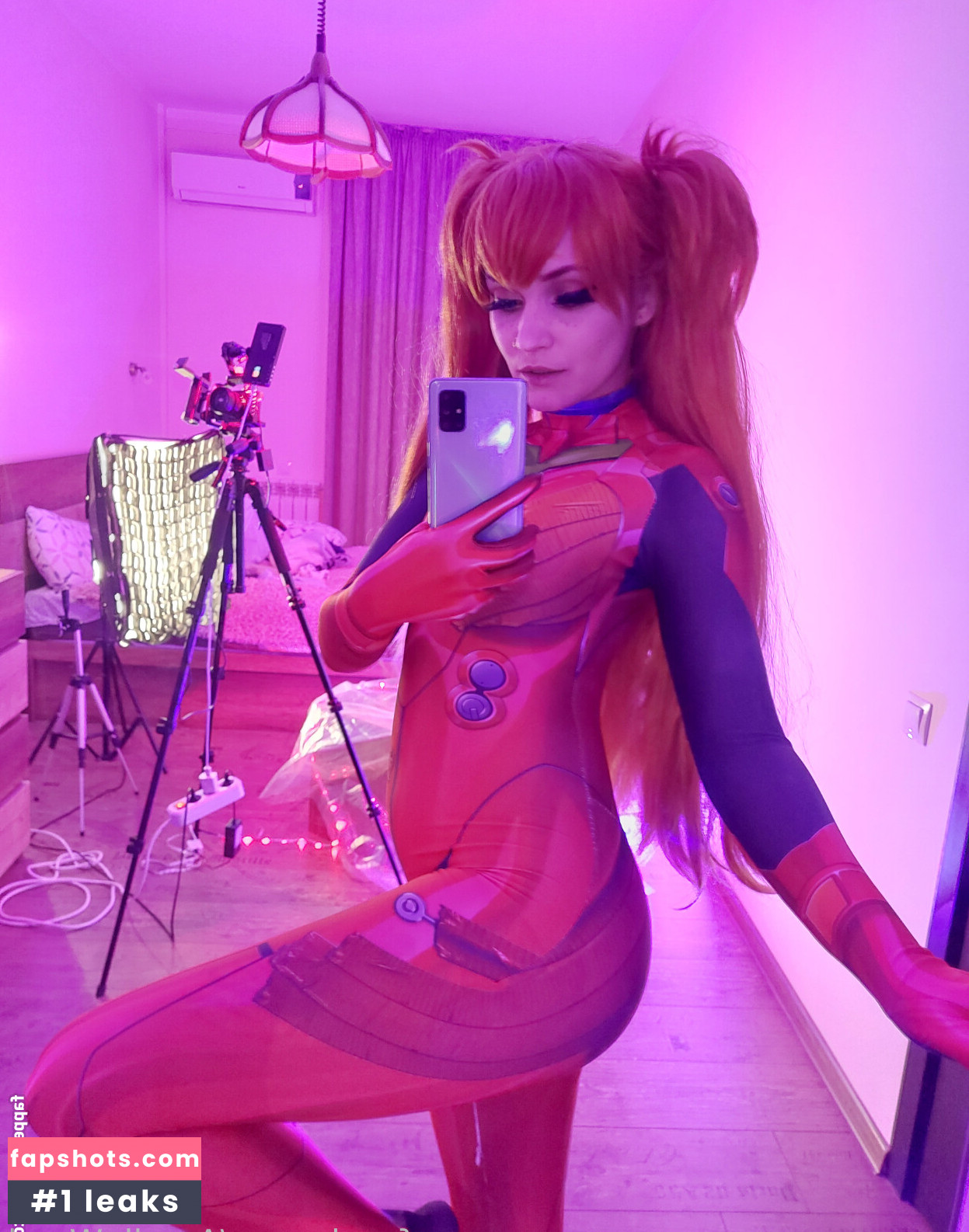 Amelie Weed gallery photo #46