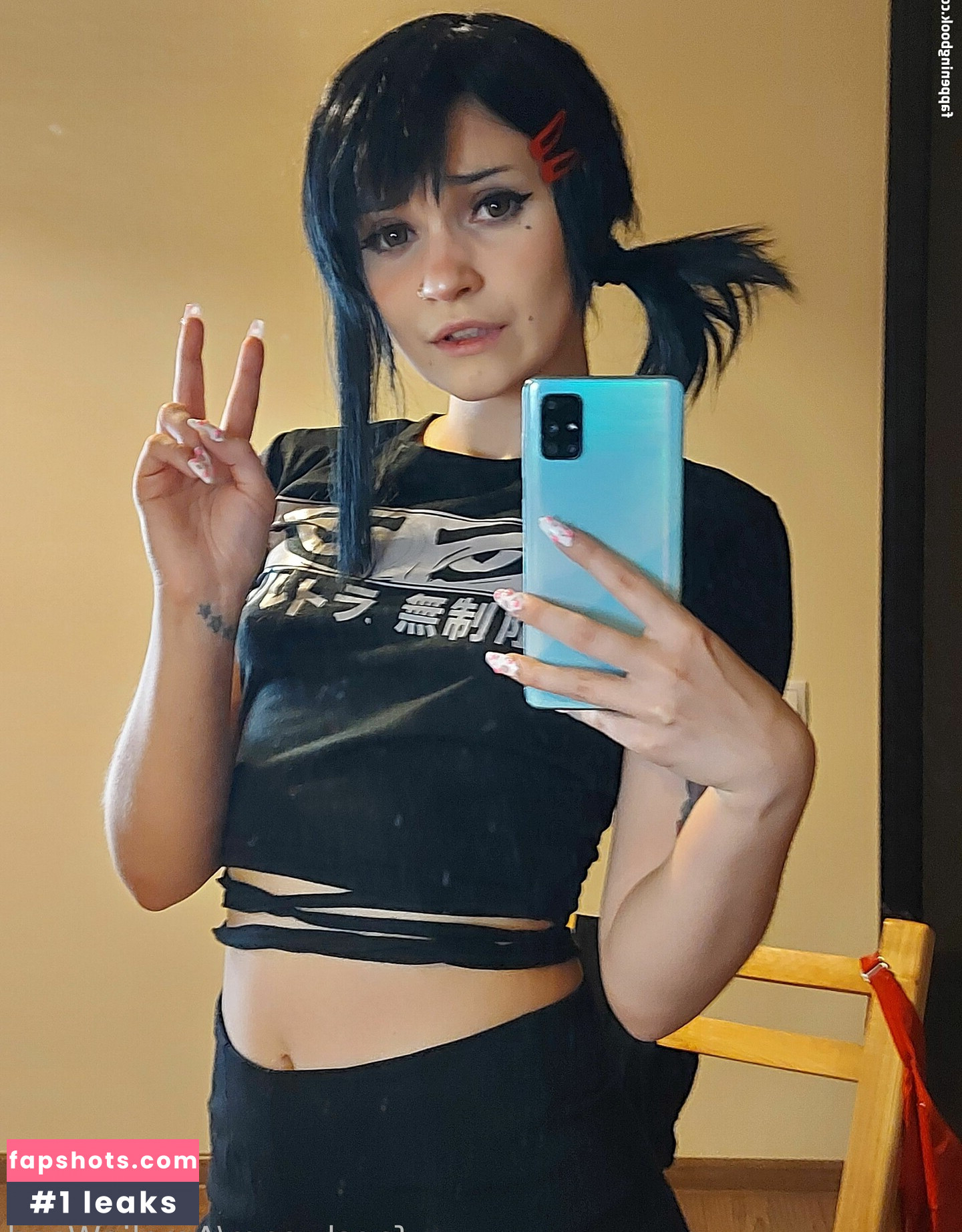 Amelie Weed gallery photo #48